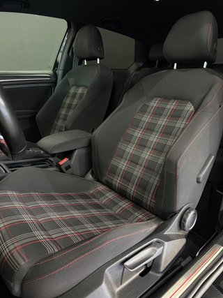 Volkswagen Golf GTI Performance 2.0 TSI 180kW (245CV)