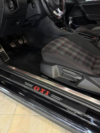 Volkswagen Golf GTI Performance 2.0 TSI 180kW (245CV)