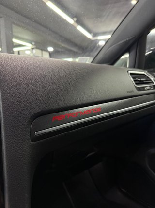Volkswagen Golf GTI Performance 2.0 TSI 180kW (245CV)