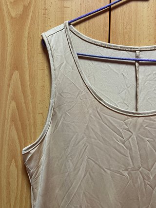 Vestido playero beige con flecos
