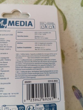 3 Chiavette USB 2.0 Intenso 2 da8GB +1 da 16GB