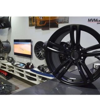 Juego de 4 Llantas 18 M4 Black MT BM080