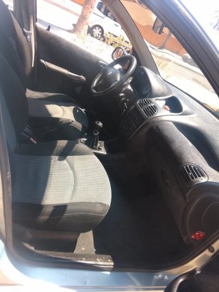 Peugeot 206 2004