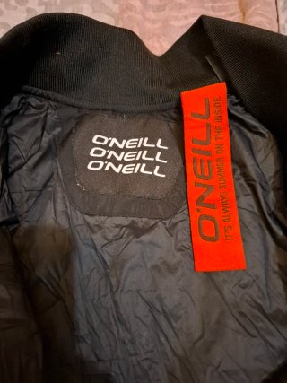 Chaqueta O'Neill acolchada negra