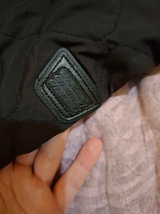 Chaqueta O'Neill acolchada negra