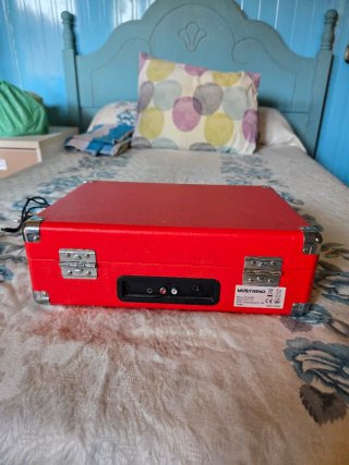 Tocadiscos Portátil MUSITREND Rojo/Negro