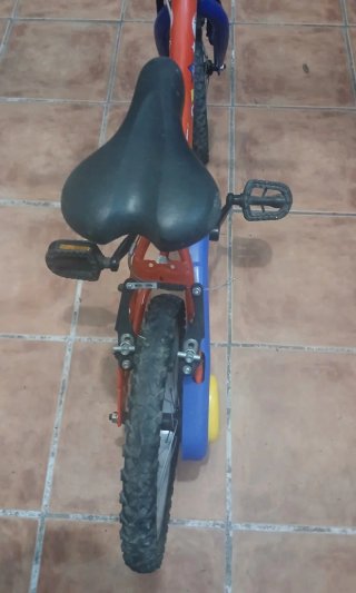Bicicleta Infantil Roja y Azul