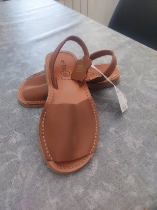 Menorquinas de piel nuevas