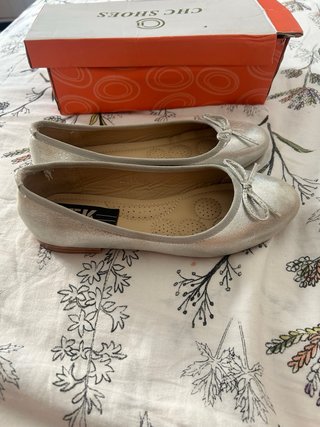 Zapatos planos niña plateados