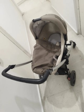 Carrito de bebé plegable