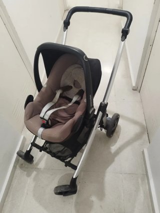 Carrito de bebé plegable