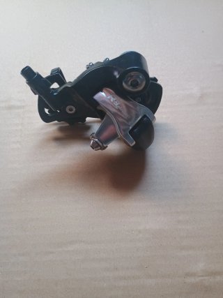 Desviador trasero Microshift R9 SS.