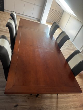 Mesa comedor y 6 sillas madera nogal