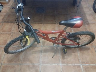 Bicicleta roja TOPBIKE