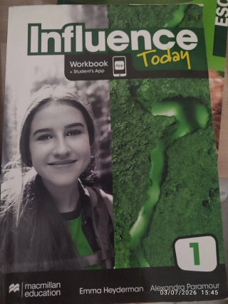 Workbook ingles con 20 pg escritas en lápiz