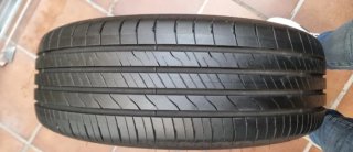 Neumático Goodyear R17 215/60