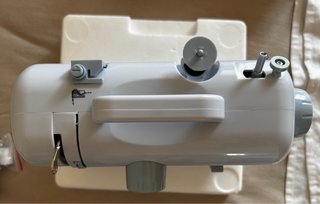 Máquina de coser Ufesa SW1201 facile