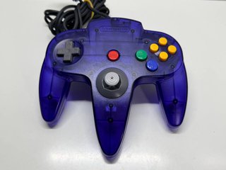 Nintendo 64 Viola Uva (PAL) + Controller + Cablaggio