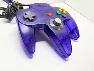 Nintendo 64 Viola Uva (PAL) + Controller + Cablaggio