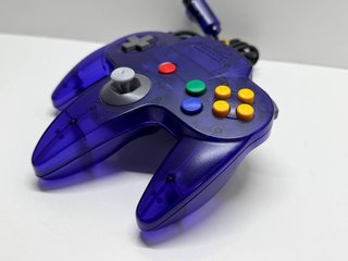 Nintendo 64 Viola Uva (PAL) + Controller + Cablaggio