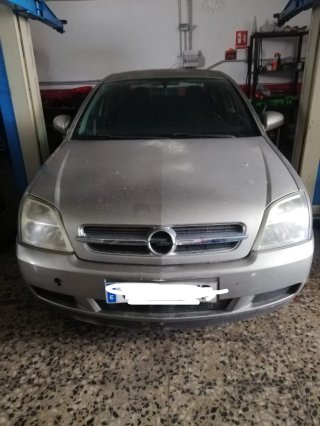 Opel Vectra 2004
