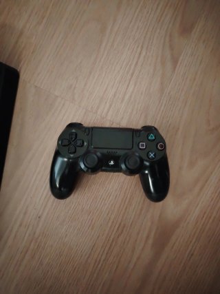 PS4 Slim Negra con Dibujos