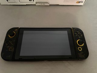 Nintendo Switch Edición Pikachu y Eevee