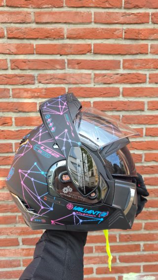 Casco Moto Modular LS2 Negro Diseño Geométrico