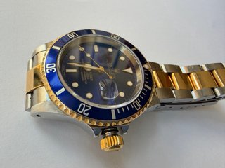 Rolex Submariner Date Acero y Oro Caja y Papeles