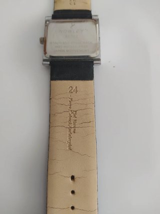 Reloj NOWLEY Cuadrado Negro y Plateado