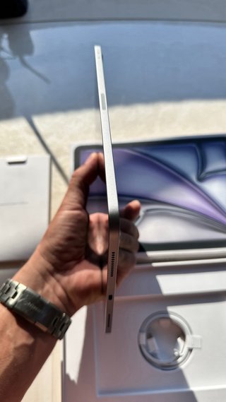 iPad Air 11” M4 128GB Wi-Fi Plata/Violeta