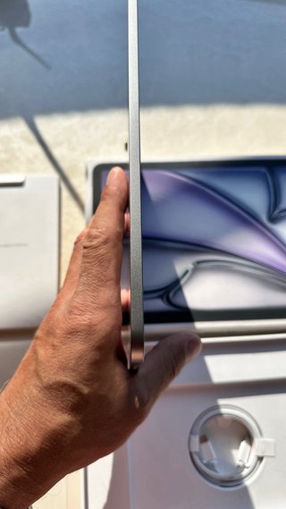 iPad Air 11” M4 128GB Wi-Fi Plata/Violeta