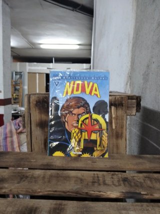 VARIOS DIFERENTES DE EXCELSIOR BIBLIOTECA MARVEL