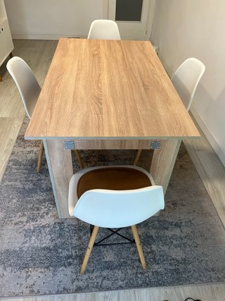 Mesa de comedor 150x80 moderna + 4 sillas blancas