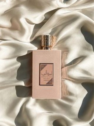 Perfume Amira Al Arab Rosa y Fresa