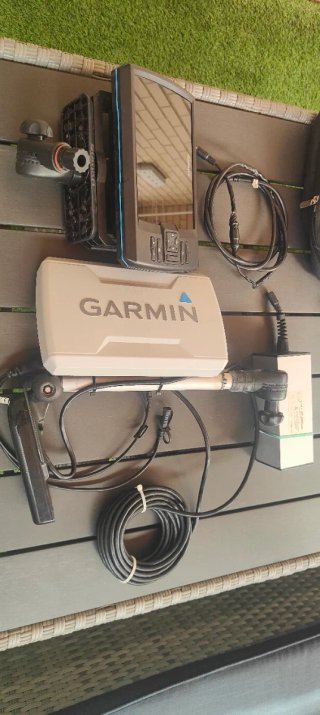 Sonda Garmin Striker Plus 7SV + Transductor gt52