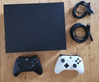 Xbox One X Negra