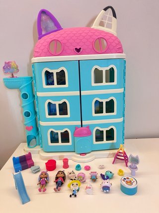 Casa de Muñecas Gabby + Accesorios