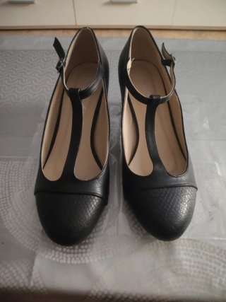 Zapatos de tacón negros