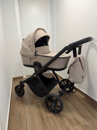 Silla de paseo para bebé, color beige