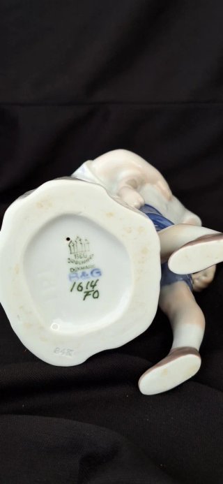 Figura porcelana danesa Bing & Grøndahl