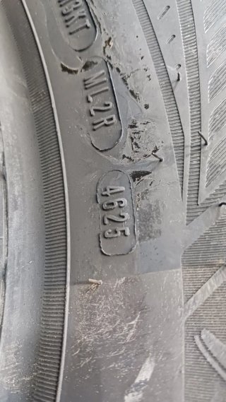 215/60 R17 100V GOODYEAR VECTOR 4SEASONS GEN-3