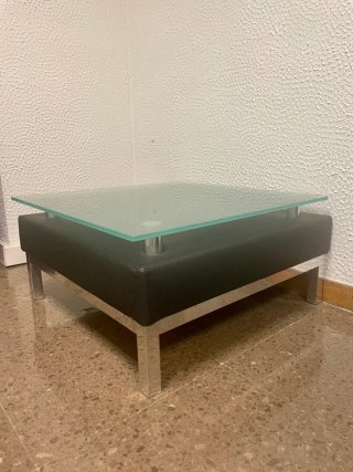 Conjunto 3 sillones negros y 2 mesas cristal