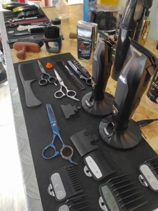 Traspaso peluquería/barberia en Granollers