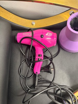Secador de pelo Parlux rosa