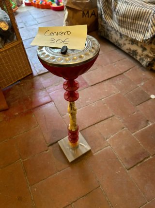 Cenicero de pie vintage