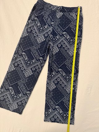 Pantaloni H&M ampi blu e bianchi stampa bandana