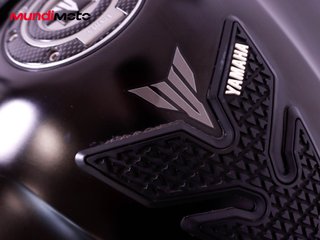YAMAHA MT 09