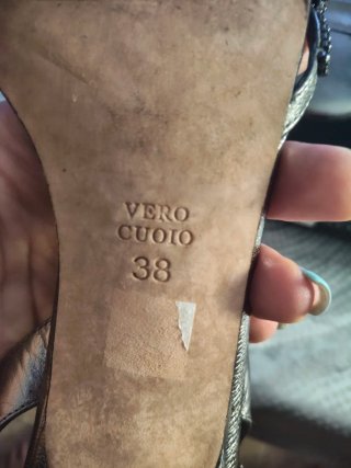 Zapatos de tacón Gloria Ortiz plateados