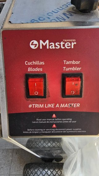 Máquina Trimmer Master MT Tumbler 500